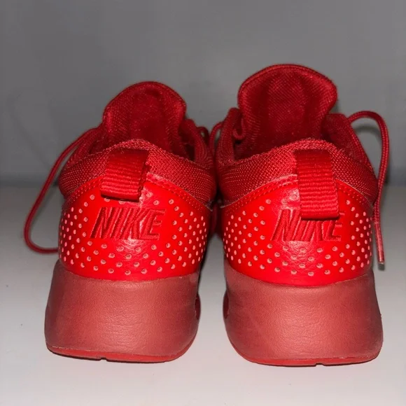 The Air Max Thea Ruby Red - Picture 2 of 3